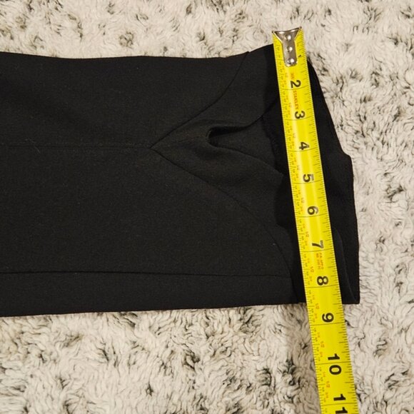 Nanette Lepore SZ 10 Black Capri Hi Lo Ruffled Hem Button Zip Closure No Pockets - Picture 10 of 11